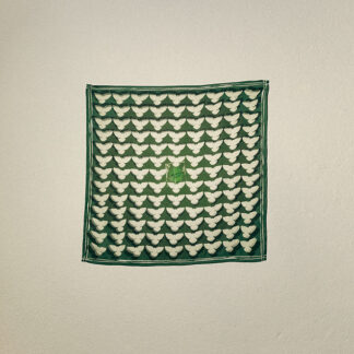 PAÑUELO PALOMAS BLANCAS